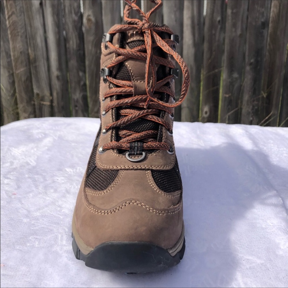 L.L Bean Snow Sneaker With Arctic Grip | Size 7.5 - Picture 3 of 7